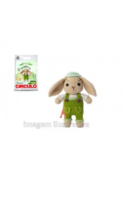 KIT DE AMIGURUMI PASCOA COELHO BENJAMIN