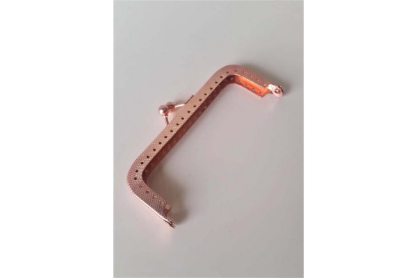 FECHO DE METAL DA VOVO COM FURO PARA COSTURA ROSE